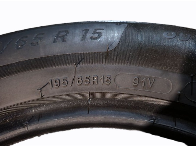 Recambio de neumaticos para » otros... sin categoria   referencia OEM IAM 1956515 1956515 195651591